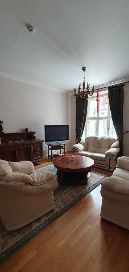 Cozy Apartment On The Town Hall Square Reval Esterno foto